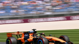 Piastri, &iacute;dolo local, domina treinos do GP da Austr&aacute;lia; Alonso e Perez em apuros