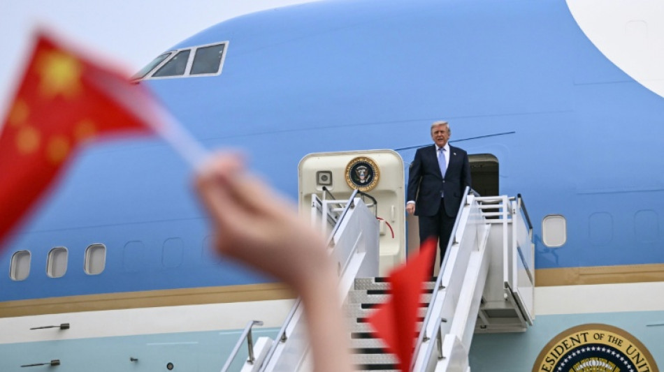 Trump deja China tras anunciar acuerdos comerciales "fant&aacute;sticos"
