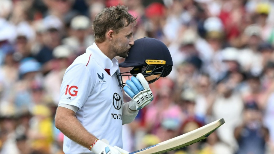 Root's majestic 160 powers England to 384 in final Ashes Test 