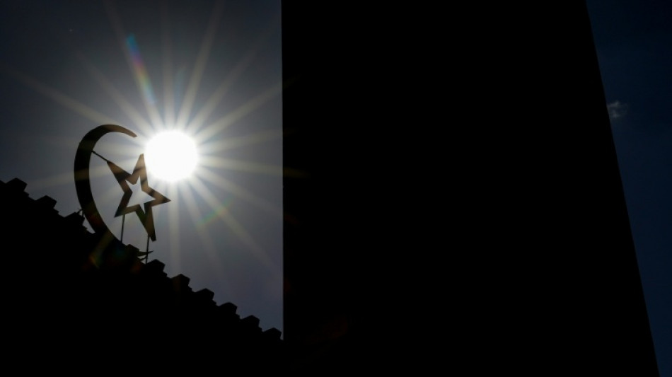 Francia investiga la aparición de cabezas de cerdos frente a mezquitas