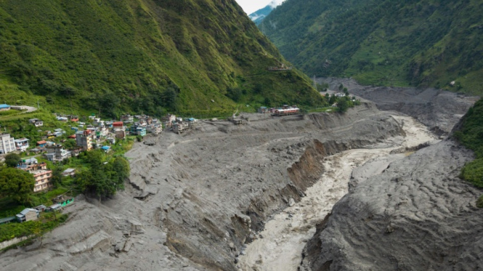 Apr&egrave;s la catastrophe, le N&eacute;pal meurtri plaide pour la justice climatique
