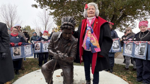 Inaugurata a Detroit statua 'Rosie the Riveter' italoamericana