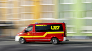 Reisebus kommt von Autobahn ab: Zwei Tote und mehrere Schwerverletzte in Bayern