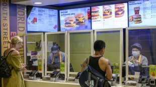 Suben los salarios m&aacute;s bajos, pero las desigualdades se mantienen en EEUU