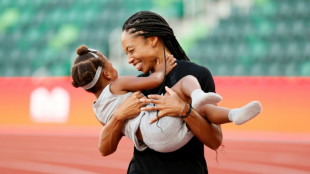 Allyson Felix quiere "hacer m&aacute;s f&aacute;cil" la vida a las atletas madres