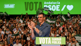 El Partido Socialista de S&aacute;nchez encaja una abultada derrota en las elecciones regionales de Andaluc&iacute;a