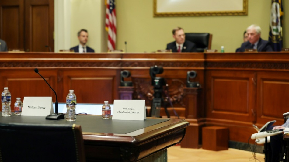 Ola de esc&aacute;ndalos en el Congreso de EEUU: tres renuncias en una semana