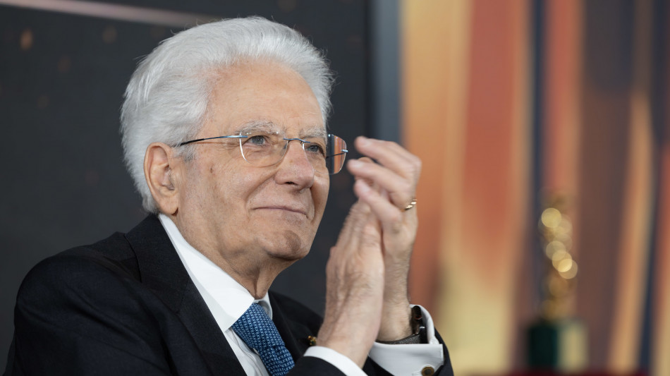 Mattarella, l'Europa non arretri di fronte alle difficoltà
