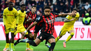 Italie: l'AC Milan domine V&eacute;rone avec un doubl&eacute; de Nkunku