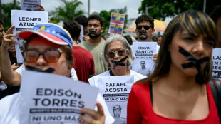 "Ni uno m&aacute;s", protestan en Venezuela por la muerte de presos pol&iacute;ticos bajo custodia del Estado