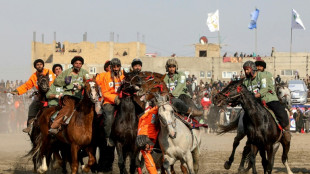 Afganist&aacute;n moderniza el buzkashi, su deporte ecuestre tradicional