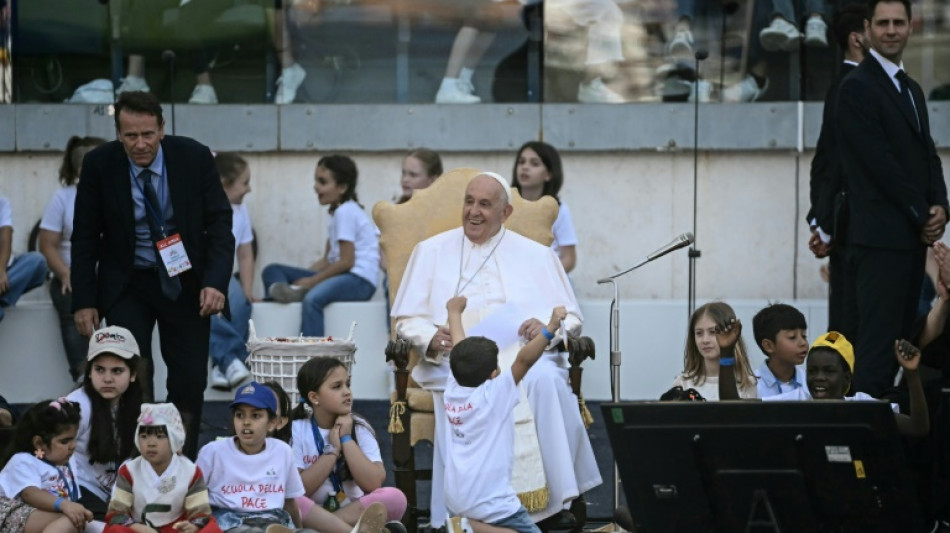 El papa da el saque inicial a la primera Jornada Mundial de los Ni&ntilde;os