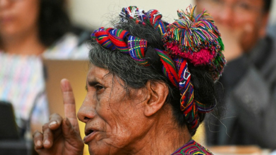 Ind&iacute;genas sobrevivientes relatan horrores en un juicio por genocidio en Guatemala