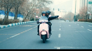 Divine Comedy, satira contro l'orrore del regime iraniano