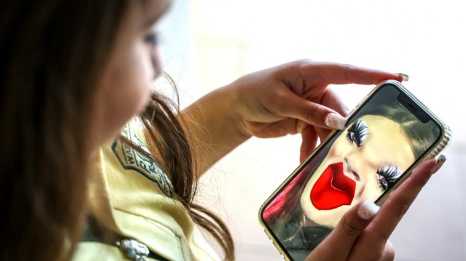 'Not black or white': Teens worldwide react to Australia social media ban