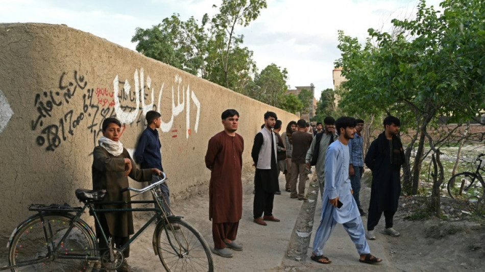 Al menos diez muertos por una explosi&oacute;n en una mezquita sunita de Kabul