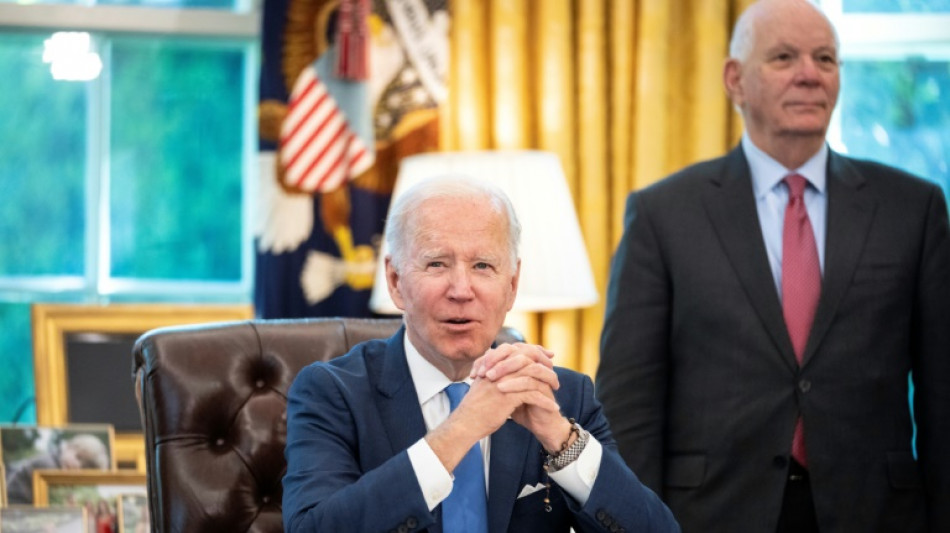 Biden logra principio de acuerdo con republicanos para evitar "default catastr&oacute;fico" en EEUU