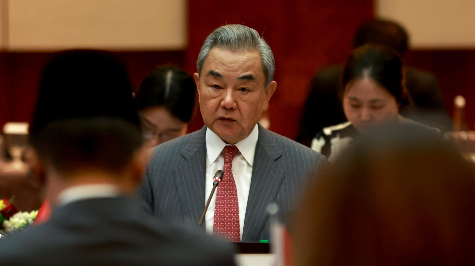 Pechino, pronti a salvaguardare i diritti di Teheran