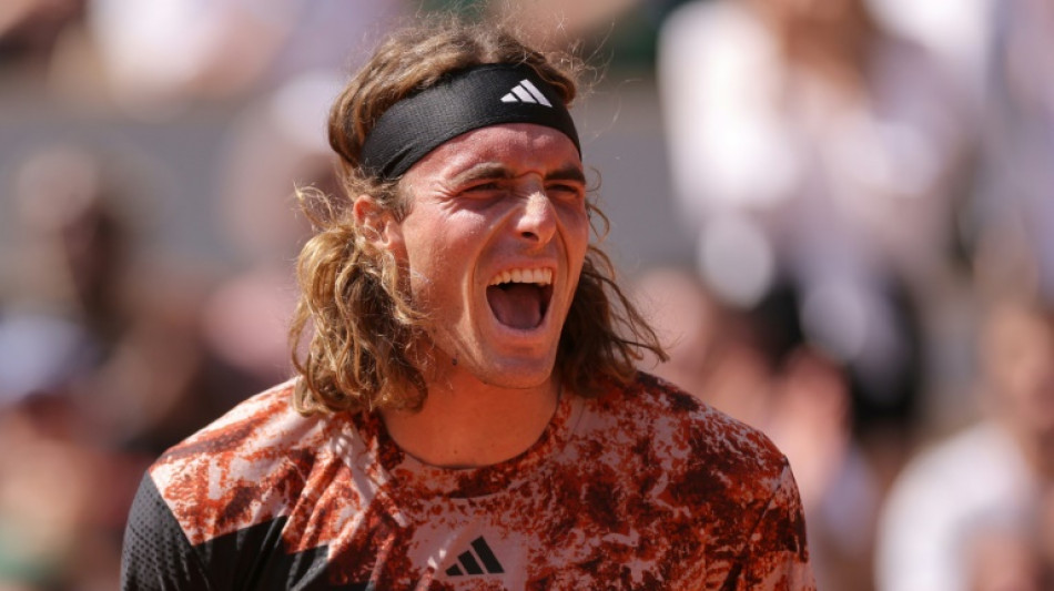 Roland-Garros: Tsitsipas chahut&eacute; d'entr&eacute;e, Kostyuk hu&eacute;e