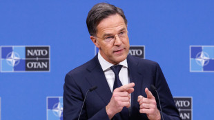 Rutte, 'se non c'è accordo continuare con armi e sanzioni'