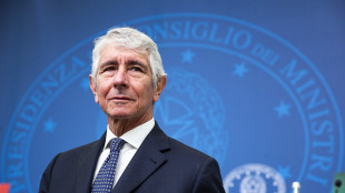 Calcio: Abodi 'no a rapporti impropri tra societ&agrave; e delinquenti'