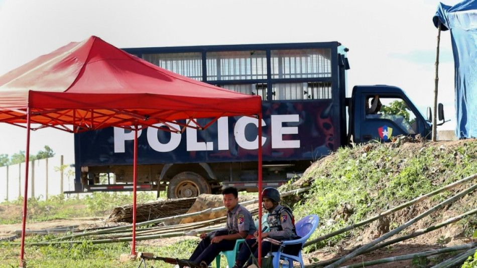 Myanmars Milit&auml;rmachthaber verlegen Ex-Regierungschefin Suu Kyi in Einzelhaft