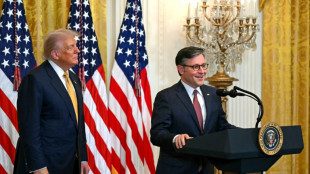 Trump se reúne com democratas para tentar evitar paralisação do governo