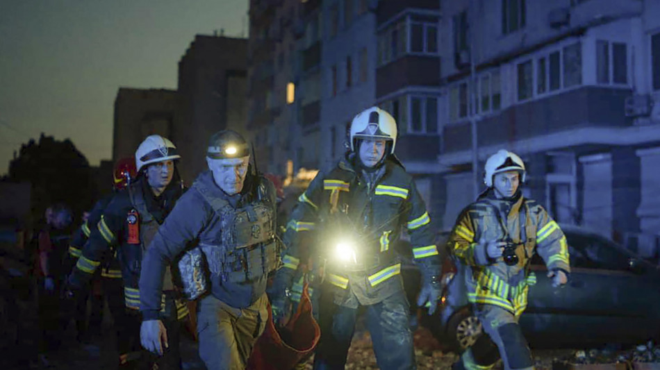 Droni russi su Kiev provocano un morto e 20 feriti