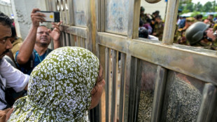 Ao menos 20 mortos após queda de avião militar em escola de Bangladesh