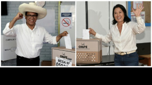 La autoridad electoral de Per&uacute; oficializa el balotaje entre Fujimori y S&aacute;nchez