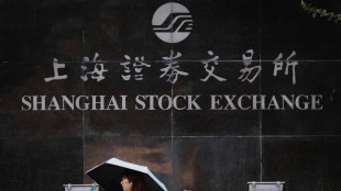 Borsa: Asia contrastata, scivola Tokyo (-1,83%), corre Shanghai