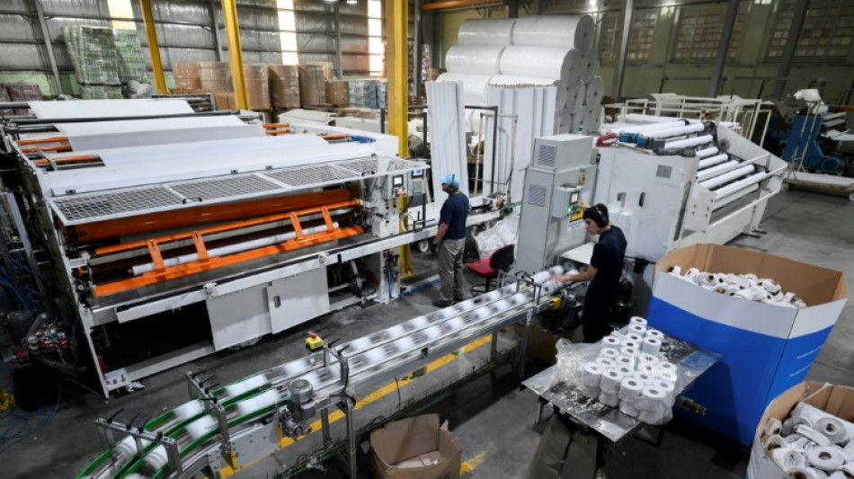 Industrias contra las cuerdas entre el ajuste y la recesi&oacute;n en Argentina