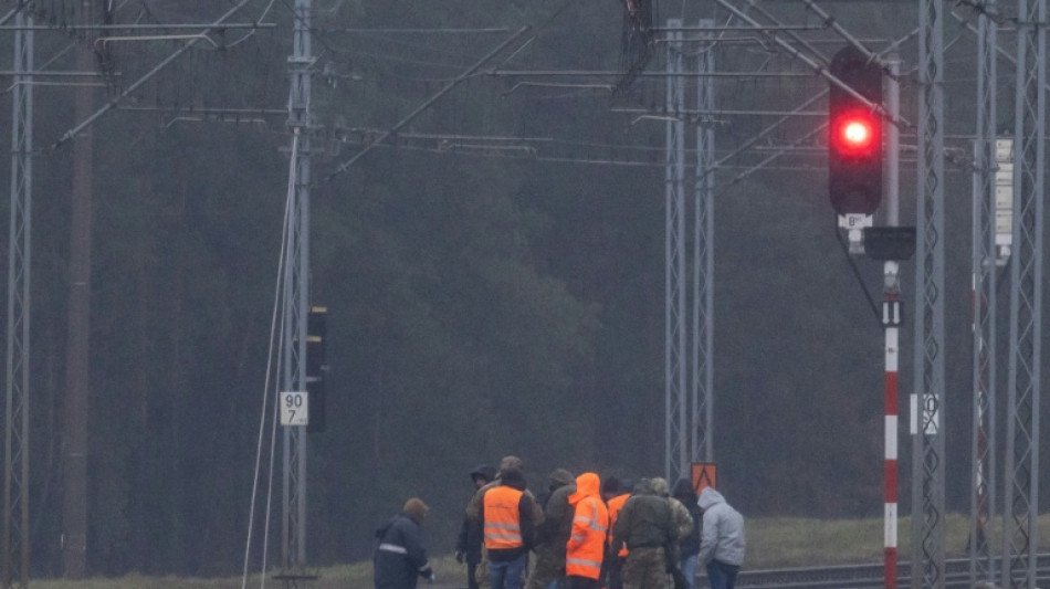 Polonia sospecha que sabotaje de línea férrea fue cometido por un "servicio de inteligencia extranjero"