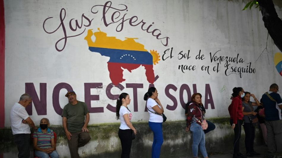 Venezuela realiza con "&eacute;xito" simulacro de referendo por zona en disputa con Guyana