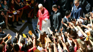 Papa aben&ccedil;oar&aacute; a Sagrada Fam&iacute;lia em Barcelona, a igreja mais alta do mundo