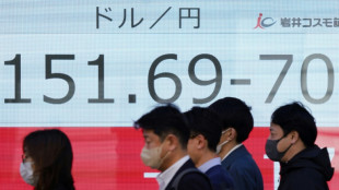 La moneda japonesa alcanza su nivel m&aacute;s bajo en 34 a&ntilde;os frente al d&oacute;lar