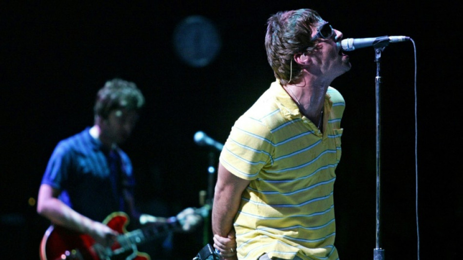 Seguidores del grupo musical Oasis, v&iacute;ctimas de fraudes en la compra de entradas en redes sociales