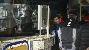 M&aacute;s de 7.000 personas abandonan isla griega de Santorini debido a actividad s&iacute;smica sin precedentes