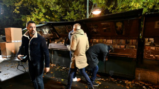 Los libreros del Sena en Par&iacute;s, consternados por los Juegos Ol&iacute;mpicos