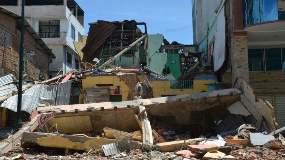 Sismo de magnitud 6,5 deja 13 muertos en Ecuador y Per&uacute;