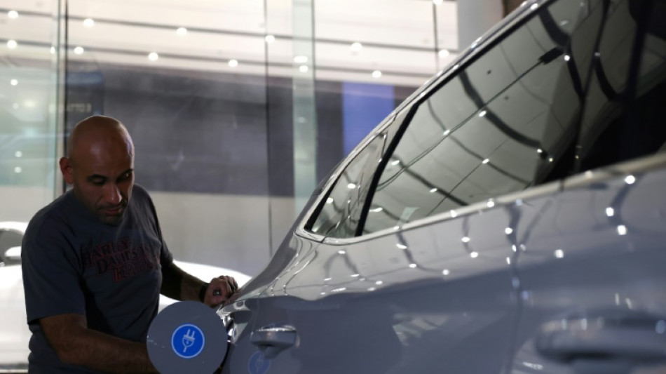 Los veh&iacute;culos el&eacute;ctricos ganan terreno en Arabia Saudita, pero como segundo coche