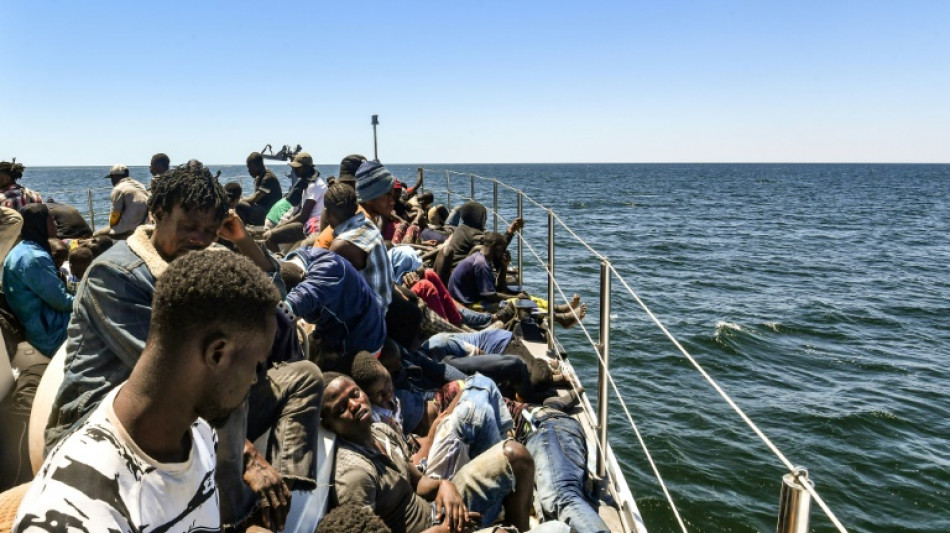 Encuentran a 13 migrantes muertos frente a la costa de T&uacute;nez