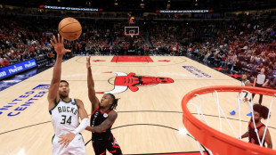 NBA: Milwaukee battu &agrave; Chicago apr&egrave;s prolongations, 13e revers d'affil&eacute;e pour les Spurs