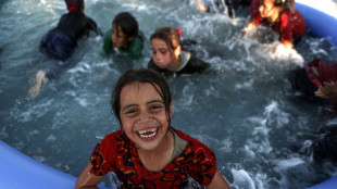 Piscinas m&oacute;viles alegran y refrescan la vida de ni&ntilde;os desplazados en Siria