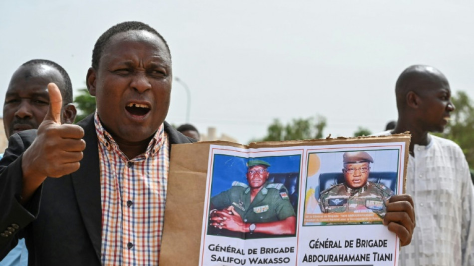 El r&eacute;gimen militar de N&iacute;ger nombra gobierno antes de la cumbre de &Aacute;frica occidental