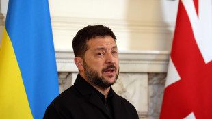 Zelensky al Ft, 'riprenderemo gli attacchi alle raffinerie russe'