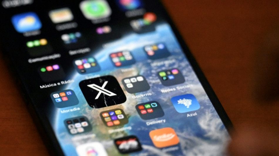 X hace una actualizaci&oacute;n de su aplicaci&oacute;n y elude el bloqueo en Brasil