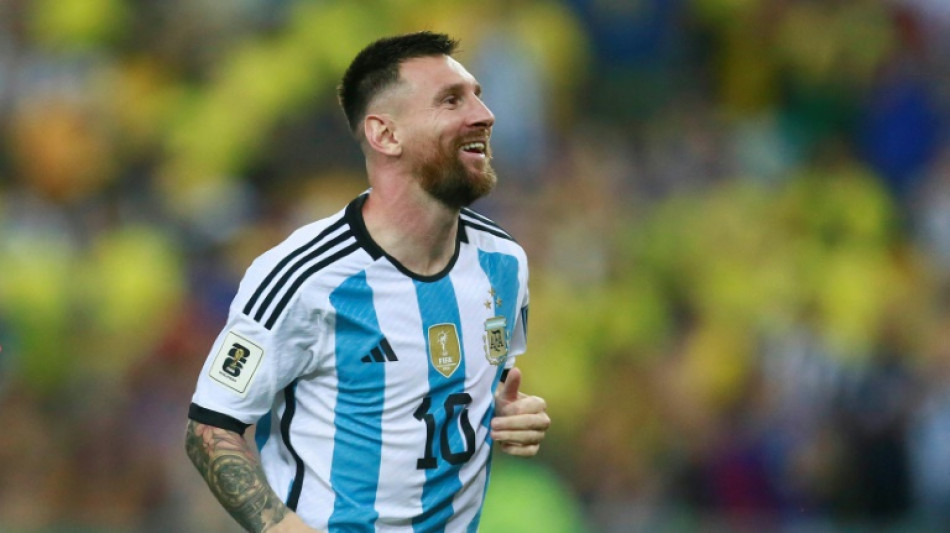 Messi, Mbapp&eacute; e Haaland concorrem a pr&ecirc;mio de melhor jogador do ano da Fifa
