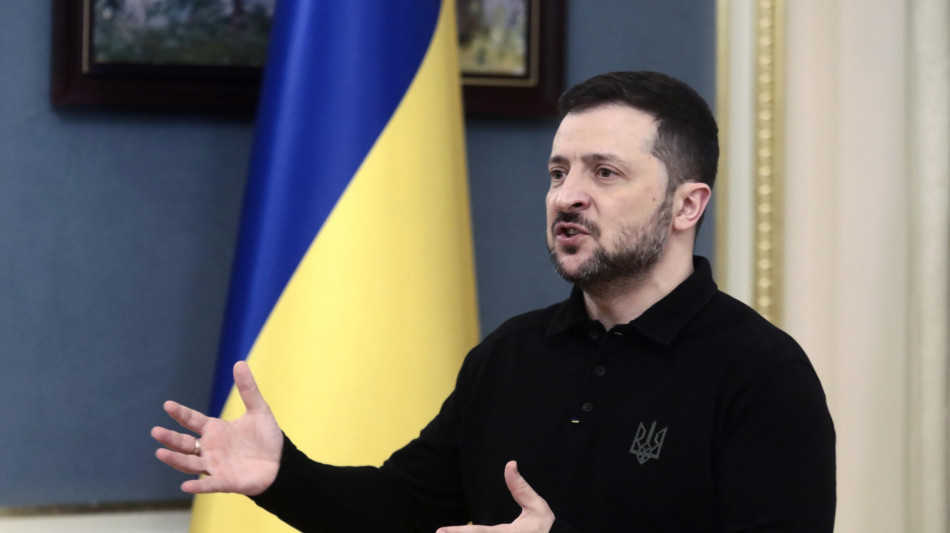 Zelensky, pronti a parlare di tutto ma piano Usa non c'&egrave;
