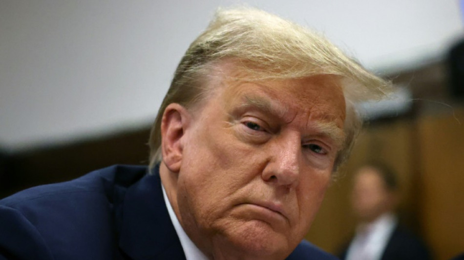 Trump orquestrou 'esquema criminoso' para influenciar a elei&ccedil;&atilde;o de 2016, acusa promotoria